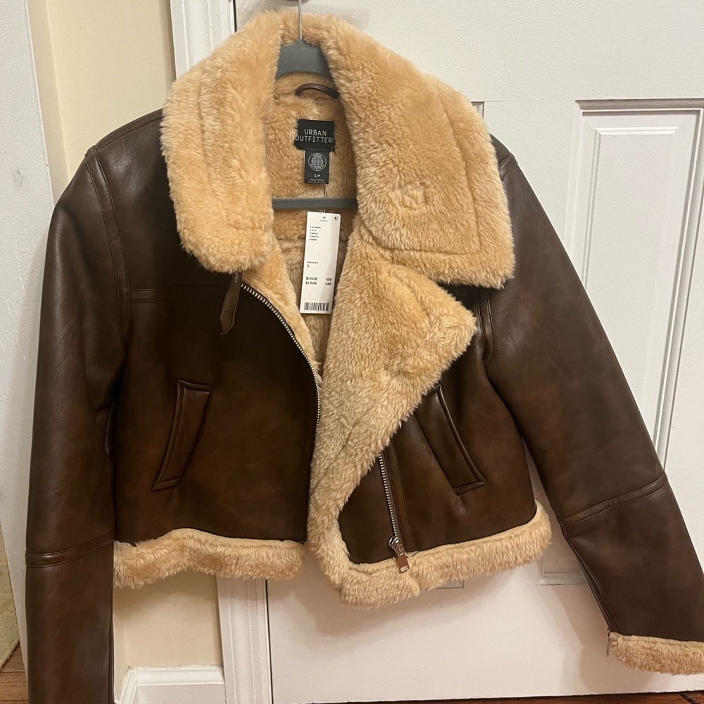 Fur inlined trendy leather coat